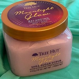 NWT - Tree Hut Sugar Scrub - Moonlight Glow